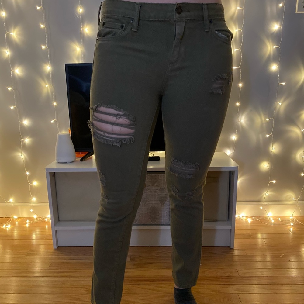 Gap, Army green jeans, Size 28